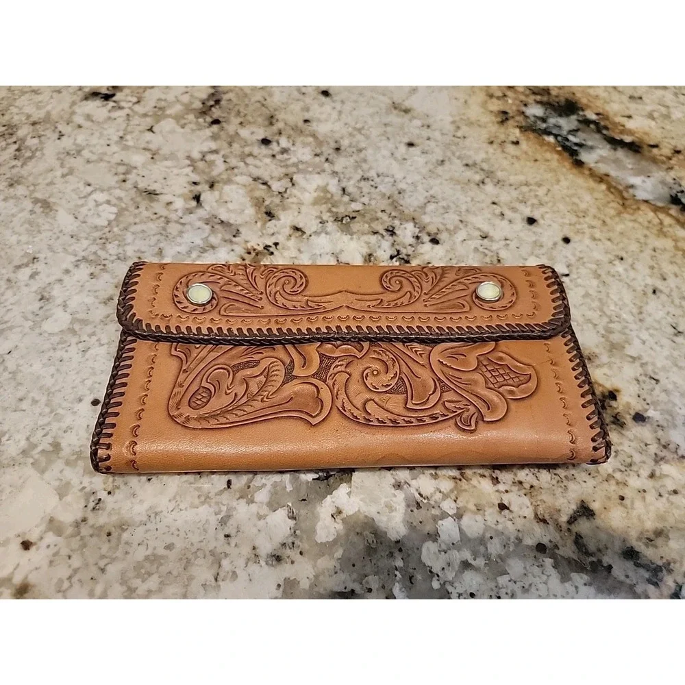 Vintage Hand Tooled Brown Leather Long Billfold Wallet Pocket Pearl Snaps